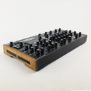 Novation Peak 8-Voice Desktop Polyphonic Synthesizer – Very Good, Power Supply Included