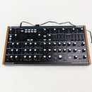 Novation Peak 8-Voice Desktop Polyphonic Synthesizer – Very Good, Power Supply Included