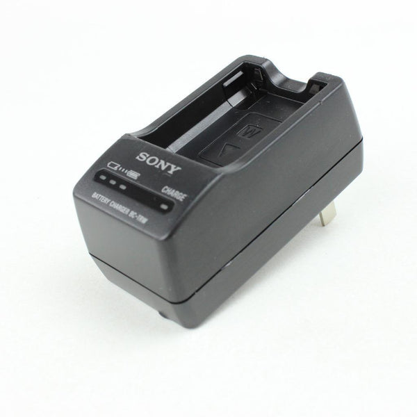 Sony BC-TRW W-Series Battery Charger